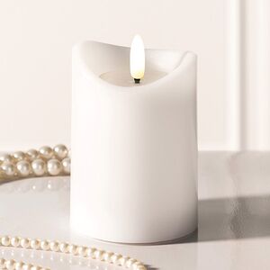 Светодиодная свеча с имитацией пламени Кертон 10 см, белая восковая, на батарейках, таймер (Koopman, Нидерланды). Артикул: AX5432040