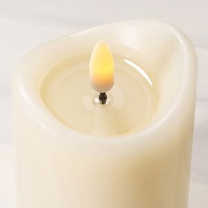 Светодиодная свеча с имитацией пламени Кертон 10 см, слоновая кость, на батарейках, таймер Koopman (Купман) фото 2