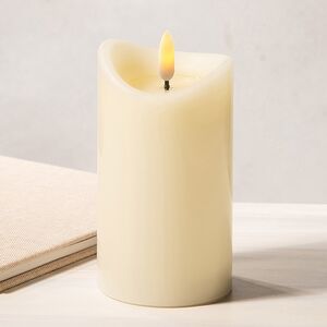 Светодиодная свеча с имитацией пламени Кертон 12.5 см, слоновая кость, на батарейках, таймер (Koopman, Нидерланды). Артикул: AX5432250