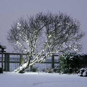 Гирлянды на дерево Клип Лайт Quality Light 30 м, 300 холодных белых LED ламп, черный ПВХ, IP44
