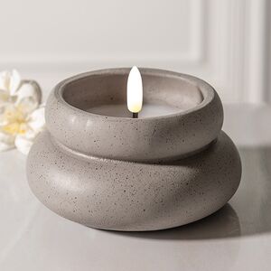 Светодиодная свеча Бигбери 11*6 см в бетонном подсвечнике, на батарейках, серая Koopman фото 1