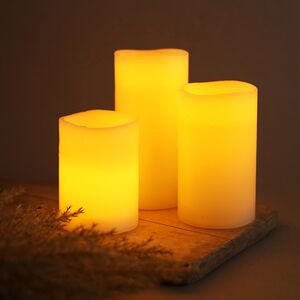Набор восковых светильников свечей Восторг  10-15 см, 3 шт, с пультом управления, на батарейках Koopman (Купман) фото 4