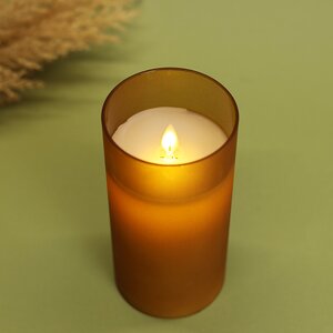 Светодиодная свеча с имитацией пламени Magic Flame в стакане 15 см карамельная Peha фото 2