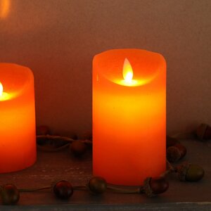 Светодиодная свеча с имитацией пламени 12.5 см, оранжевая восковая, батарейка Peha фото 2