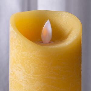 Светодиодная свеча с имитацией пламени 12.5 см, желтая восковая, батарейка Peha фото 2
