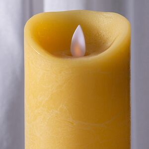 Светодиодная свеча с имитацией пламени 15 см, желтая восковая, батарейка Peha фото 2
