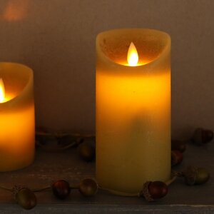 Светодиодная свеча с имитацией пламени 15 см, зеленая восковая, батарейка Peha фото 2