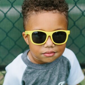 Детские солнцезащитные очки Babiators Original Navigator Жёлтый мак