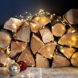 Светодиодная гирлянда Капельки на батарейках 5 м, 100 теплых белых мини LED ламп, серебряная проволока, таймер, IP20 (Koopman, Голландия). Артикул: AX9702230