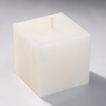 Свеча куб Бергамо 75 мм белая