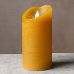 Светодиодная свеча Живое Пламя 15 см горчичная восковая на батарейках