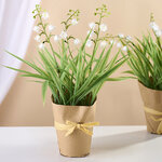 Искусственный цветок в горшке Ландыш White Crown 20 см