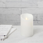 Светодиодная свеча с имитацией пламени 12.5 см, белая восковая, батарейка